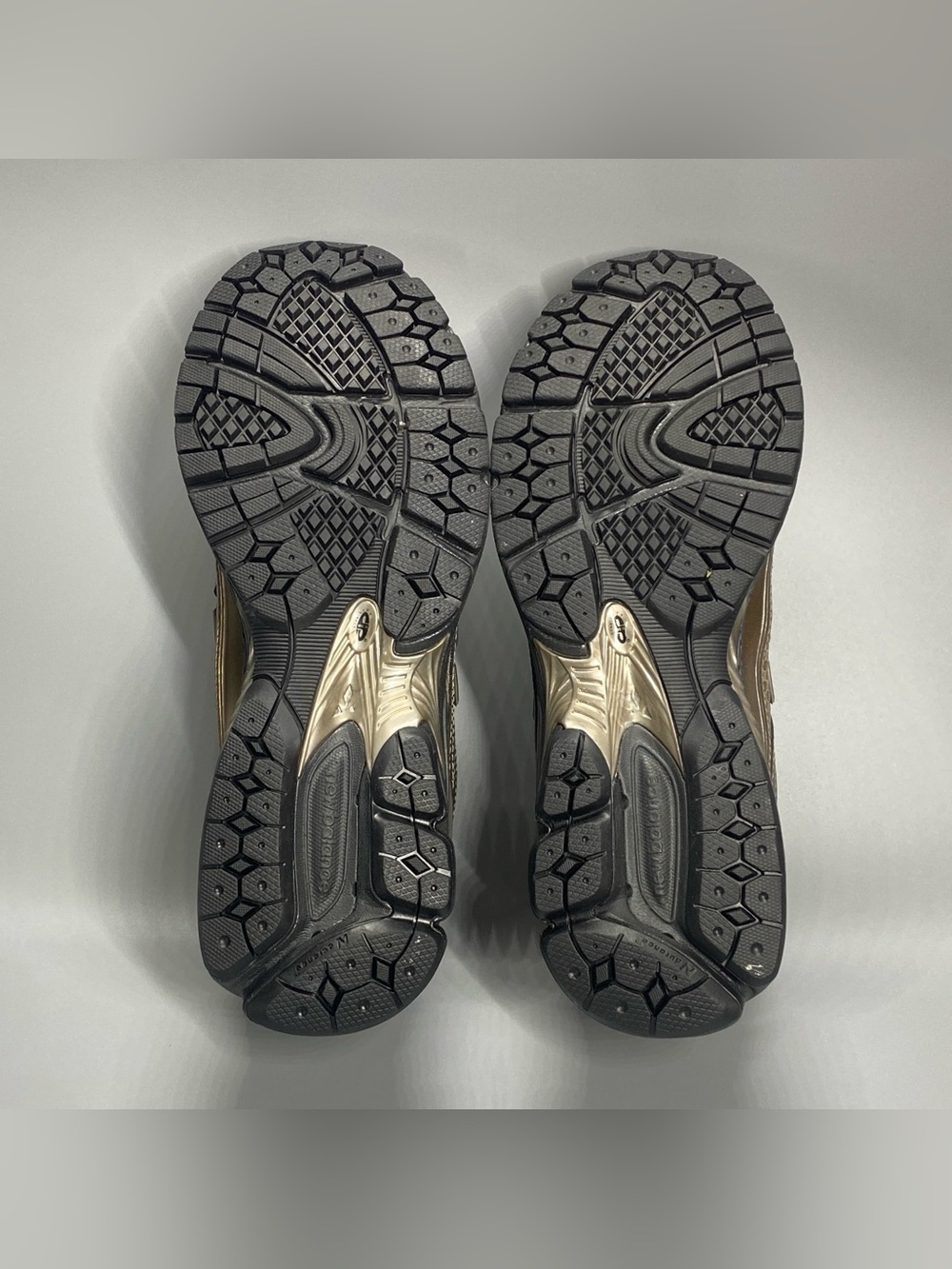 New Balance 1906R U1906RCJ Bronze Black Unisex Mens 10.5 Womens 12 - Picture 9 of 10